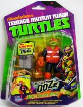 Teenage Mutant Ninja Turtles (Nickelodeon) - Ooze Chuckin\' Mikey