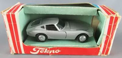 kirk tekno 1971年 2000GT TOYOTA 934 kirk tekno 934 1/43 KIRK Coupe GT 2000 Toyota 1971年 2000GT TOYOTA ミニカー