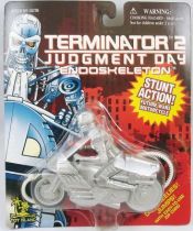 terminator_2___endoskeleton_sur_moto_toys_island_neuf_en_blister