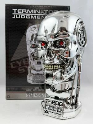Terminator 2 : Le Jugement Dernier - Nemesis Now UK - Boite en r�sine Endoskeleton Head