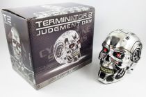 Terminator 2: Judgment Day - Nemesis Now UK - Endoskeleton Head resin box