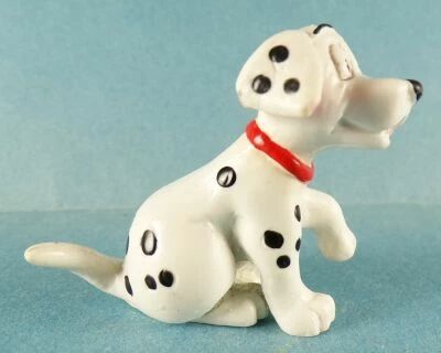 The 101 dalmatians - Bullyland PVC figure - Puppy Seating Left Paw Up (Red Collar)