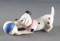 The 101 dalmatians - Jim figure - Puppy plays with ball (blue) red collar