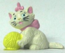 The Aristocats - Bully PVC figure - Marie with wool ball