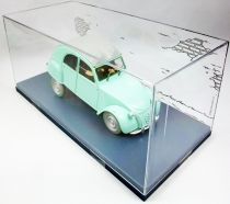 The Cars of Tintin (1:24 scale) - Hachette - #08 Thomson & Thompson\'s Citroën 2CV (The Calculus Affair)