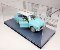 The Cars of Tintin (1:24 scale) - Hachette - #18 The Doctor\'s Ami 6 (The Castafiore Emerald)