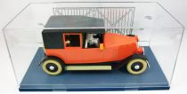 The Cars of Tintin (1:24 scale) - Hachette - #25 Red Taxi (The Crab with the Golden Claws)