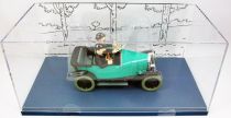 The Cars of Tintin (1:24 scale) - Hachette - #27 Thomson & Thompson\'s Clover 5CV (Land of Black Gold)