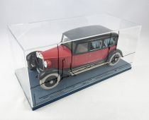 The Cars of Tintin (1:24 scale) - Hachette - #55 The Guépéou\'s car (Tintin in the Land of the Soviets)