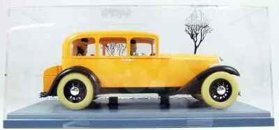 The Cars of Tintin (1:24 scale) - Hachette - #68 Wang Jen Ghi�\'s Car (The Blue Lotus)