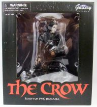 The Crow - Diamond Select - Eric Draven on rooftop 9\  pvc diorama statue