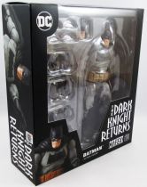 The Dark Knight Returns - Medicom Figurine MAFEX 17cm - Batman No.106