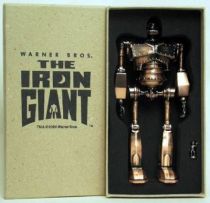 The Iron Giant metal clock figure bronze finition