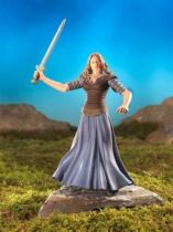 The Lord of the Rings - Eowyn with Sword slashing action - ROTK