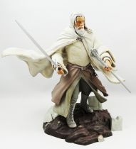 The Lord of the Rings - Gandalf The White - Diamond Gallery PVC Diorama Statue