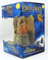 The Lord of the Rings - The One Ring - Real scale replica with Light-up base