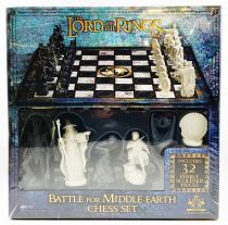 The Lord of the Rings (Battle for Middle-Earth) - 3D Chess Game - The Noble Collection