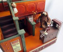 The Muppet Show - Palisades - Backstage playset & Rowlf the Dog (loose)
