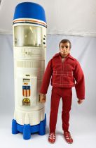 The Six Million Dollar Man - 12\'\' Doll - Steve Austin with Bionic Transport & Repair Station (loose)