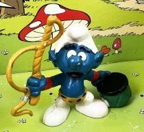 The Smurfs - Bully - 20115 Tamer Smurf (orange whip and short green seat)