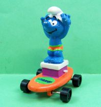 The Smurfs - Hardee\'s - Smurf starting base on orange skateboard