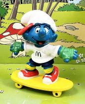 The Smurfs - McDonald\'s 1998 (MD 9705) Skateboarder Smurf