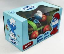 The Smurfs - Mondo Motors - Brainy Smurf in car