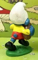 The Smurfs - Schleich -  20065 Rugby Smurf (Made in Portugal)
