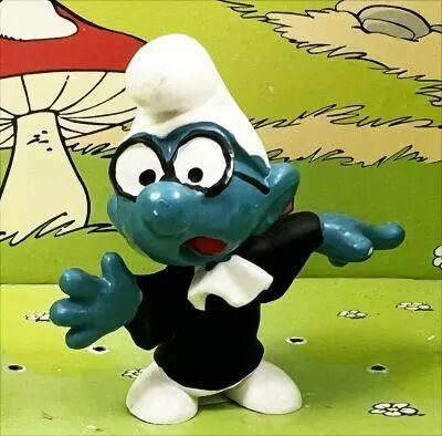 The Smurfs - Schleich - 20016 Lawyer Smurf (black dress)