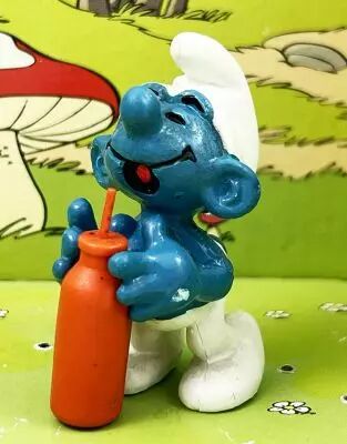 The Smurfs - Schleich - 20057 Thirsty Smurf (orange straw variation)
