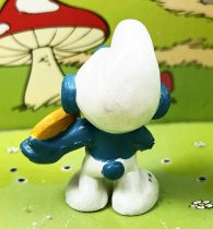 The Smurfs - Schleich - 20080 Smurf with tart