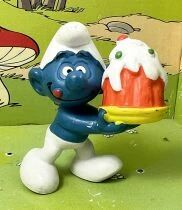 The Smurfs - Schleich - 20100 Greedy Smurf yellow cake