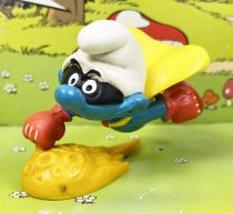 The Smurfs - Schleich - 20127 Super-Smurf on Comet (Made in Portugal)