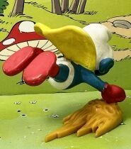 The Smurfs - Schleich - 20127 Super-Smurf on Comet (Made in Portugal)