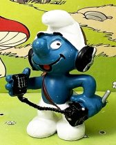 The Smurfs - Schleich - 20143 Radio Smurf (black headset/small antenna))