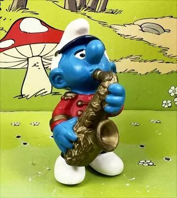 The Smurfs - Schleich - 20485 Smurf on parade playing saxophone