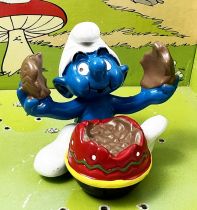 The Smurfs - Schleich - 20516 Smurf with chocolate Easter egg