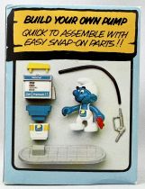 The Smurfs - Schleich - 40080/20052 Gas Startion & Attendant (National Benzole Co. Advertising)