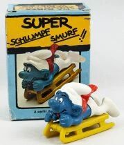 The Smurfs - Schleich - 40201 Smurf with Sledge (Mint in Box)