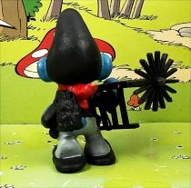The Smurfs - Schleich - 40202 Smurf chimney sweeper (light gray trousers)
