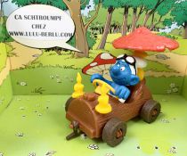 The Smurfs - Schleich - 40232 Smurf driving a smurf mushroom car