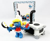 The Smurfs - Schleich - 40238 Smurfette with Kitchen (New Look Box)