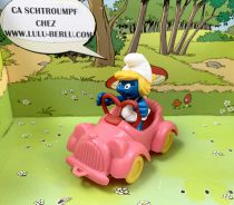 The Smurfs - Schleich - 40241 Smurfette drives a pink car