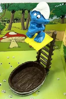 The Smurfs - Schleich - 40243 Smurf diving into mini-pond