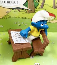 The Smurfs - Schleich - 40258 Inattentive schoolboy Smurf on school\'s bench