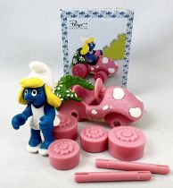 The Smurfs - Schleich - 40265 Smurfette with Pink Car (New Look Box)