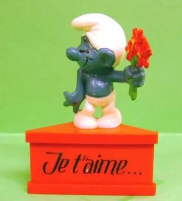 The Smurfs - Schleich - Falling in Love Smurf  \'\'I love you\'\' (red base)