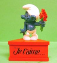 The Smurfs - Schleich - Falling in Love Smurf  \'\'I love you\'\' (red base)