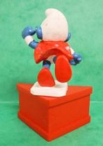 The Smurfs - Schleich - Superman Smurf \'\'For Super, a Super Birthday\'\' (red base)