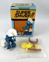 The Smurfs - Schleich / Wallace Berrie - 40225 Smurf with Lawnmower (mint in box)